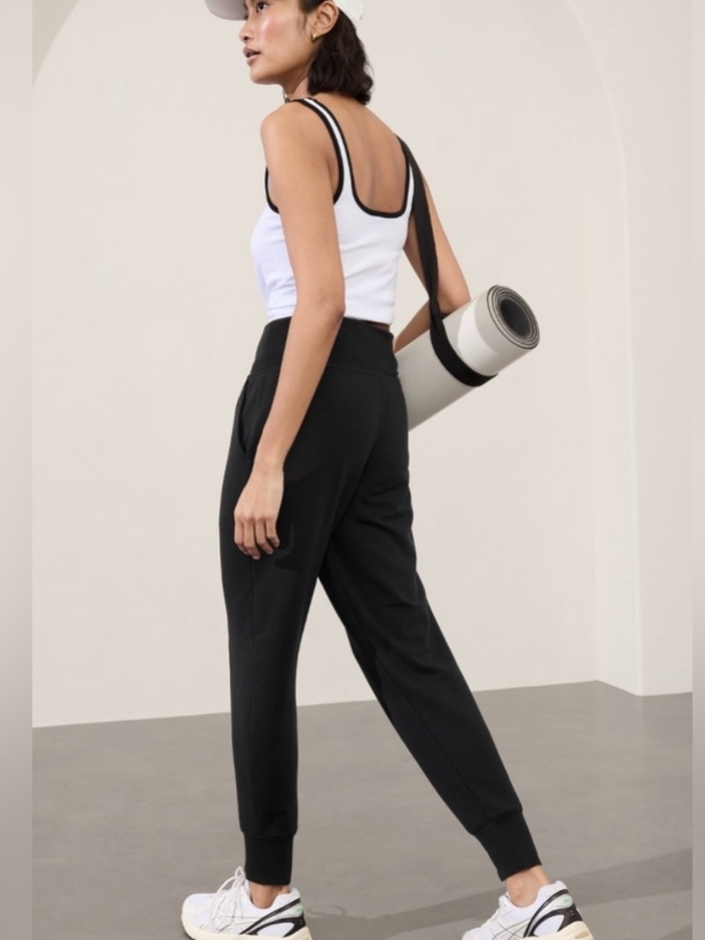 NWOT Athleta Black Coaster Luxe Jogger, Medium - Picture 7 of 14